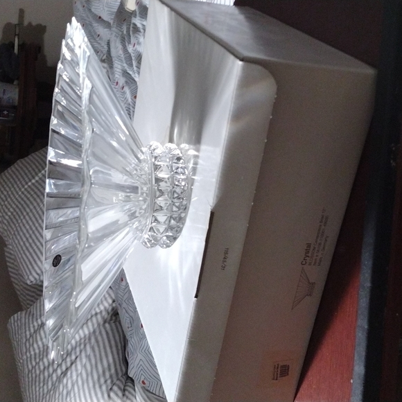 Mid-Century Modern Crystal Centerpiece Bowl with Geometric Designs by Rosenthal - Picture 4 of 8